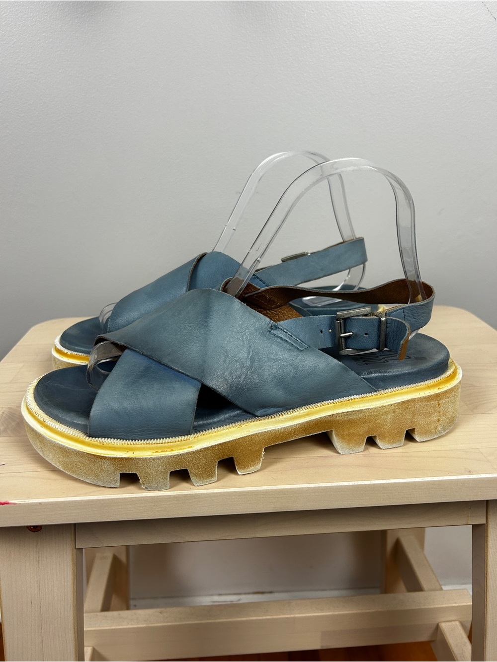 MIZ MOOZ Pacific Sandals In Cobalt Blue Sz 40 Leather Chunky Summer Casual Boho